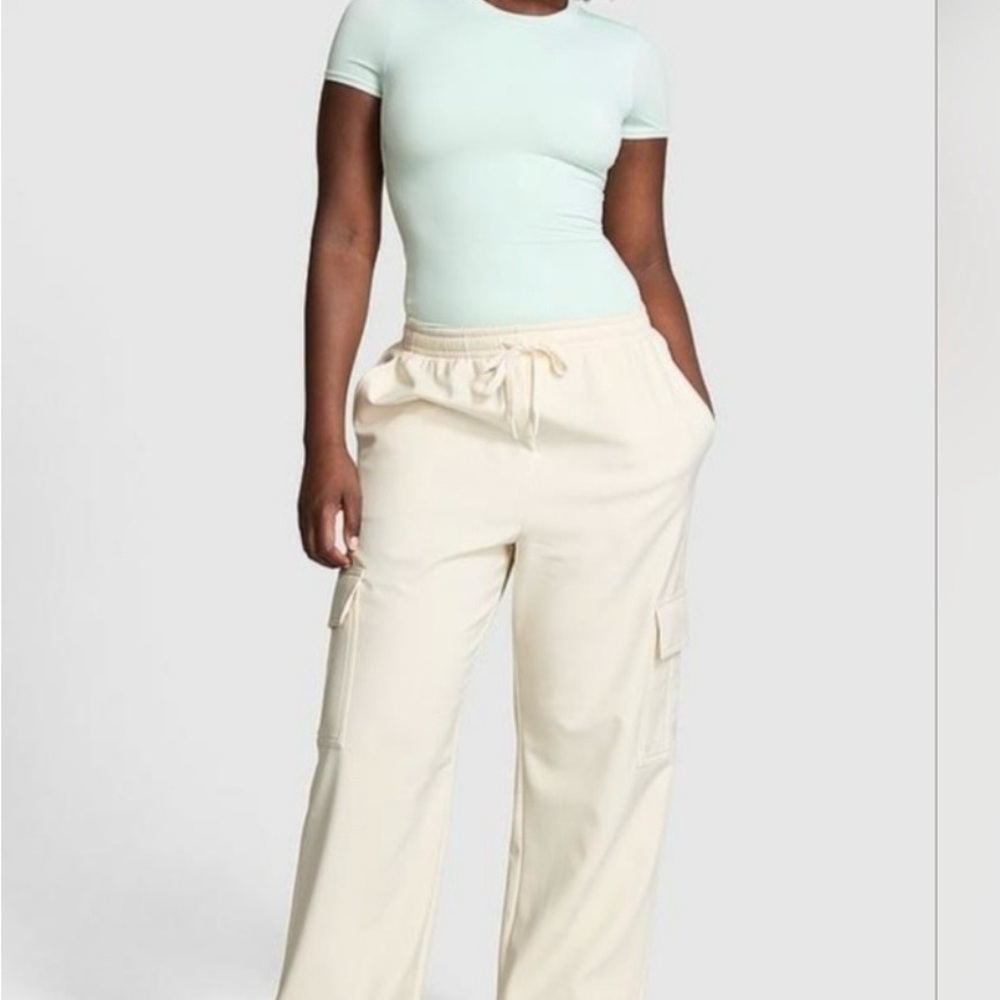 Women's Cream Cargo Pants